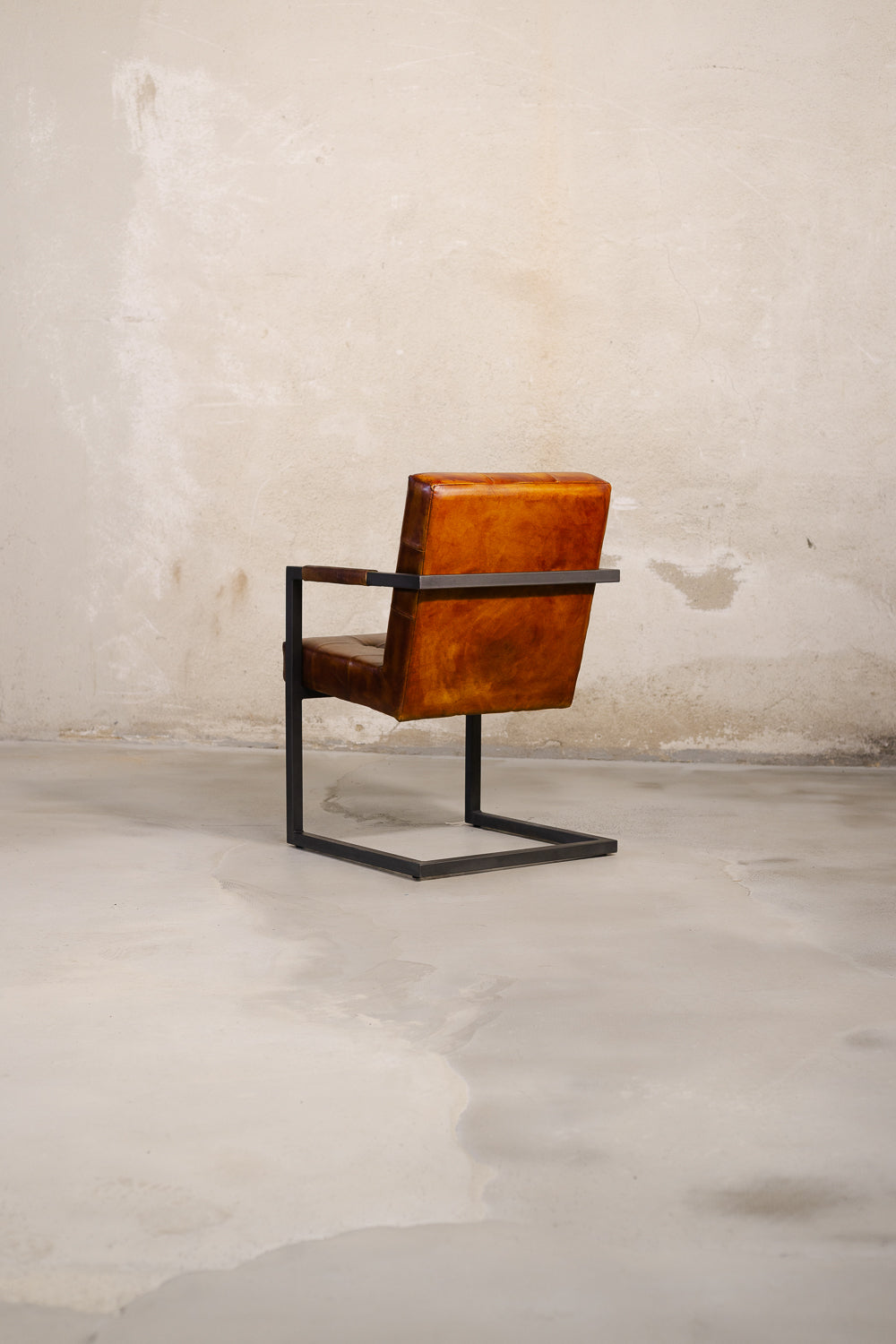 Basie Stuhl CHESTER – Eckig - Klassisch Cognac