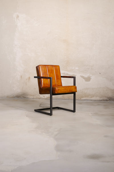 Basie Stuhl COOPER – Eckig - Klassisch Cognac