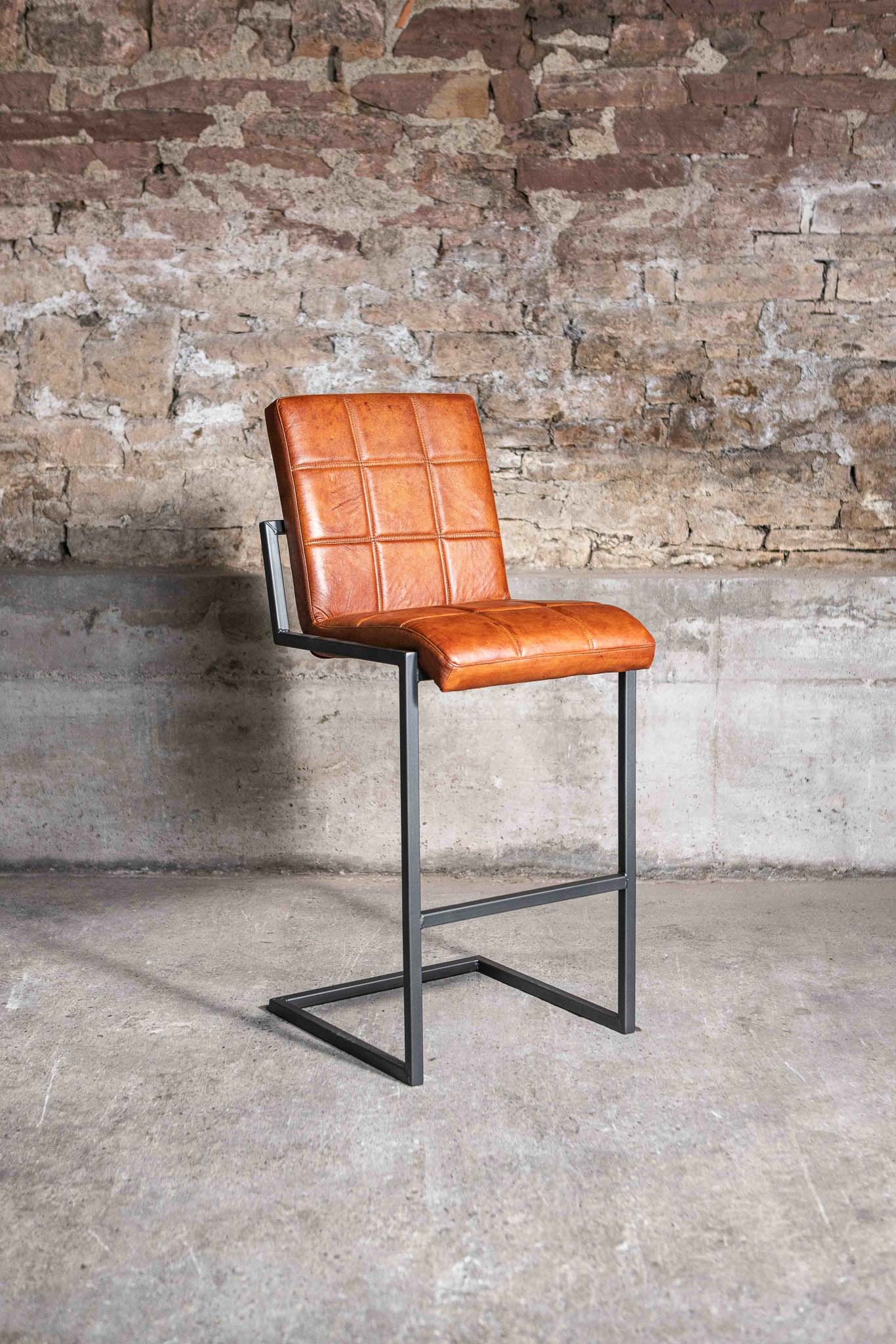Barhocker FARGO aus Leder in Cognac