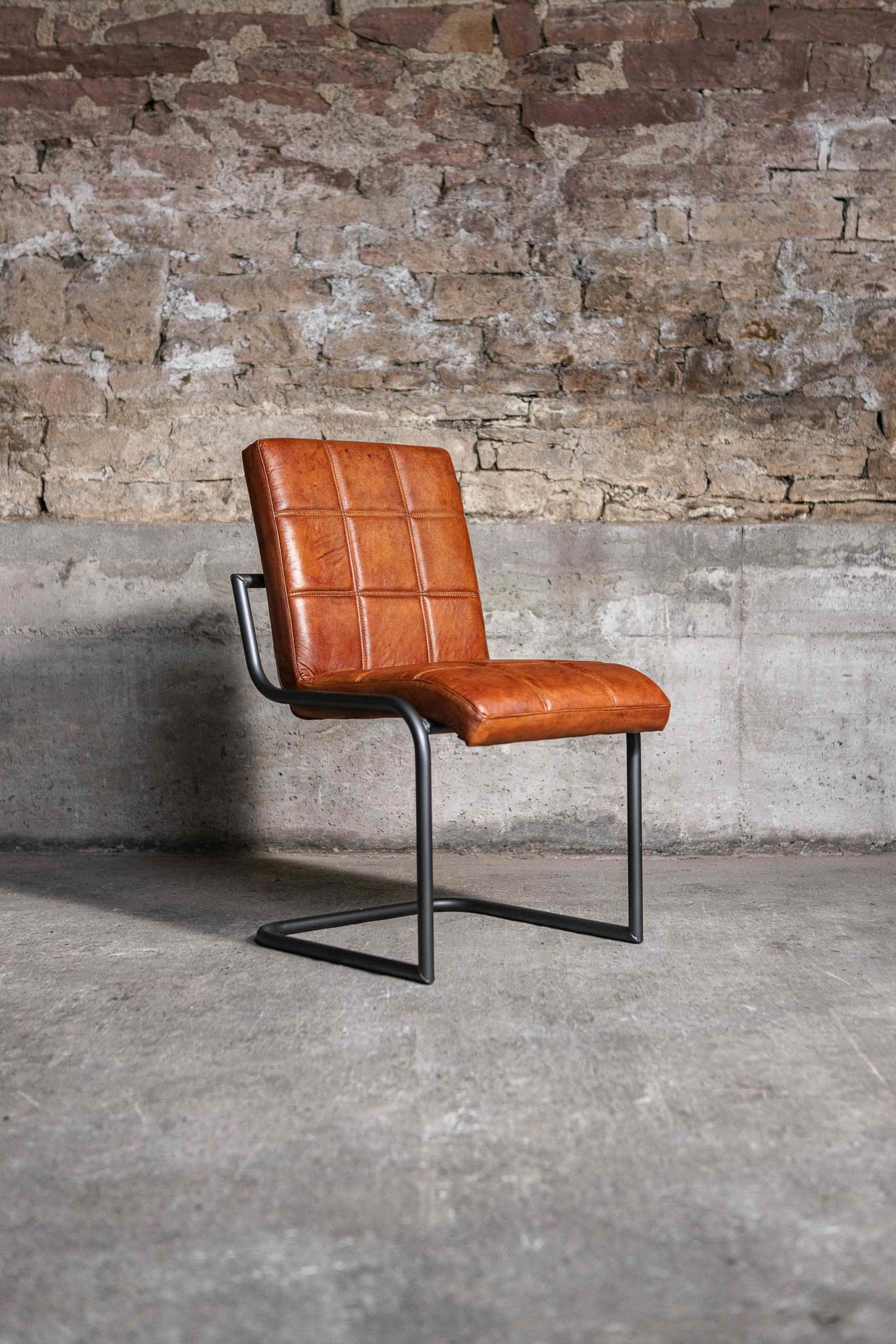 Freischwinger Stuhl FARGO ohne Armlehne aus Leder in Cognac