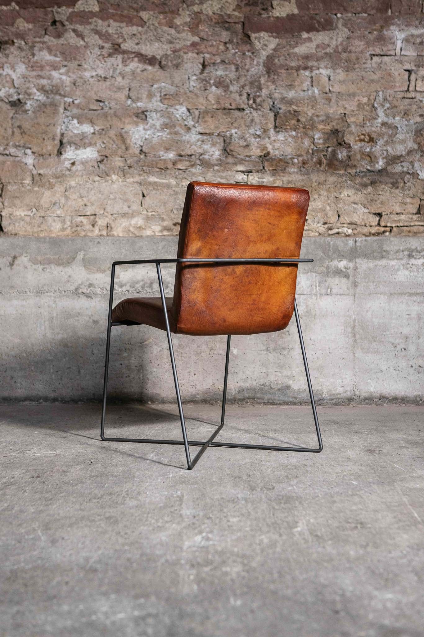 Designstuhl Jaspar aus Leder in Cognac