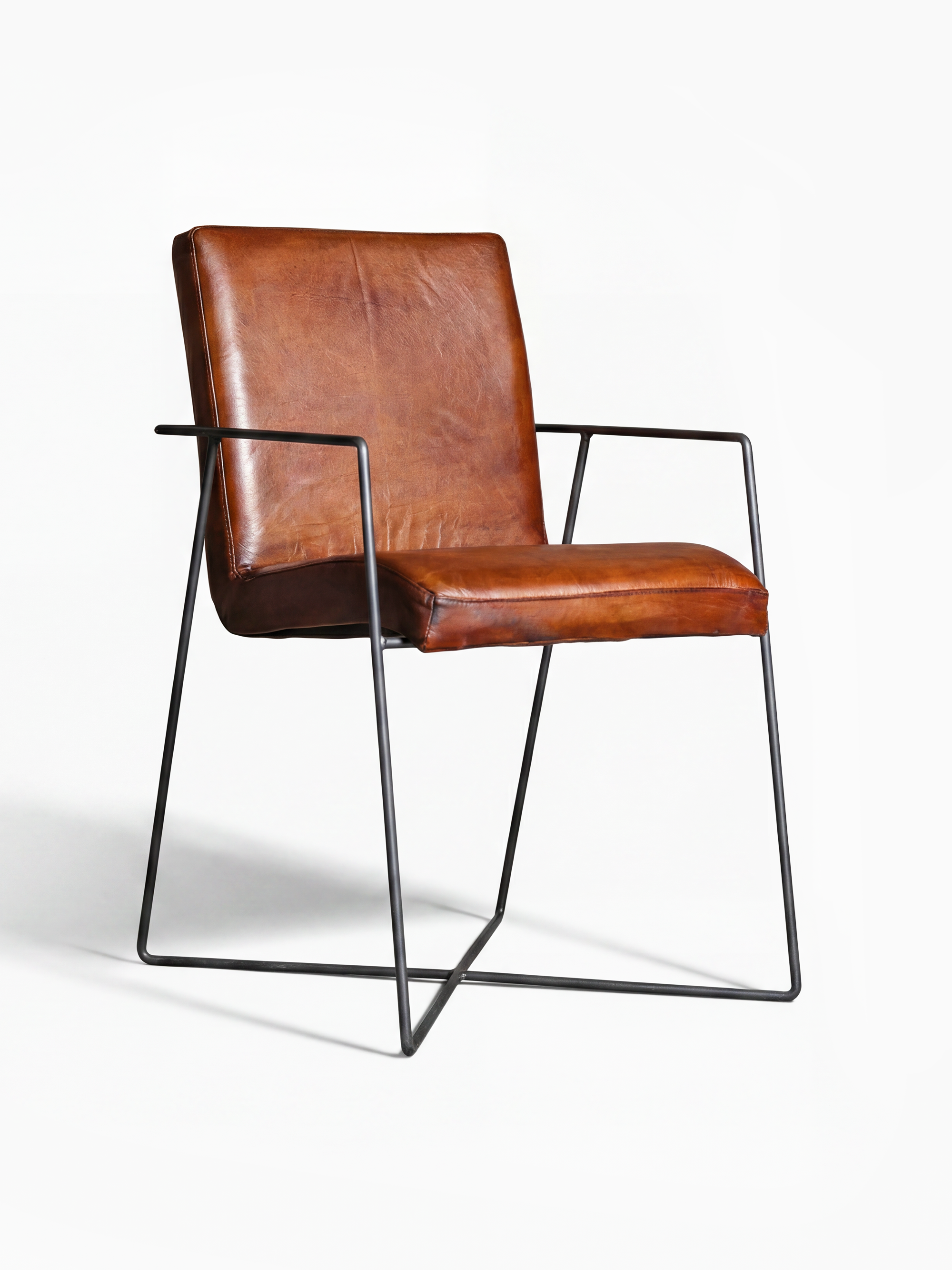 Designstuhl Jaspar aus Leder in Cognac
