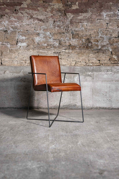 Freischwinger "Jaspar" aus echtem Büffelleder in Cognac, minimalistisch