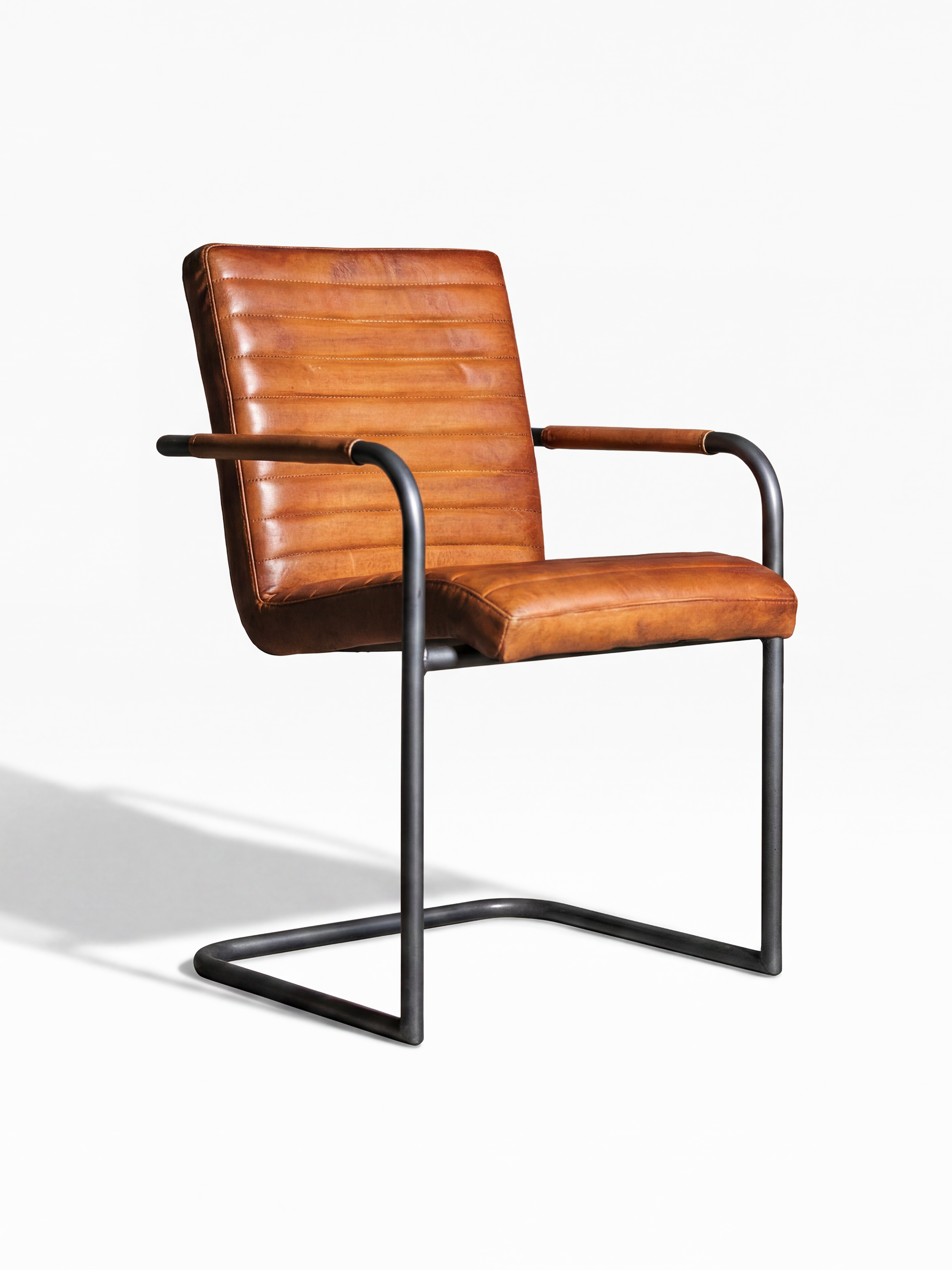 Freischwinger Stuhl SINATRA – Rund – Klassisch Cognac